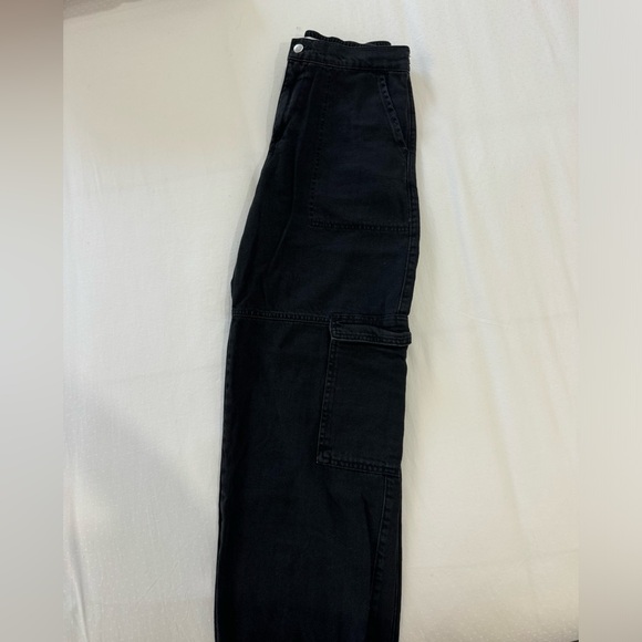 Zara Black Cargo Jeans - Picture 3 of 3